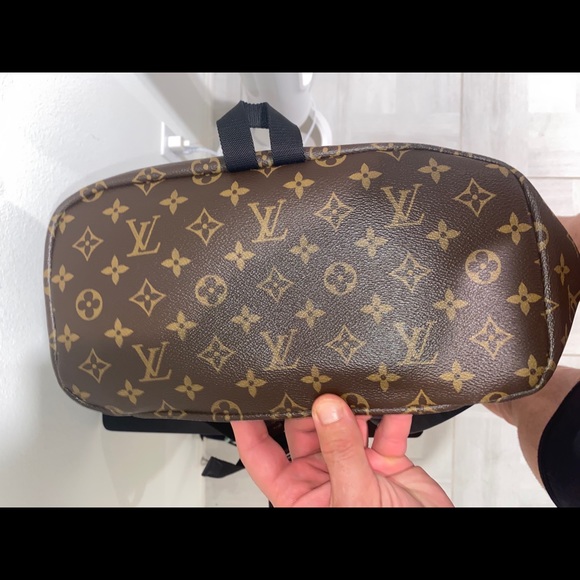 Louis Vuitton Men’s Backpack “zack” - Picture 4 of 12
